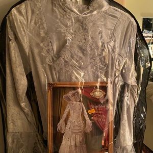 Halloween costume. Ghostly lady.